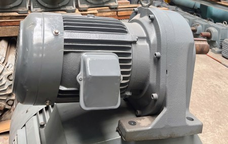 giam-toc-5.5kw2